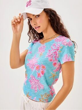 Lilly Pulitzer Etta Scoop Neck Royal Coral Floral Print Tee Size XXS NWT